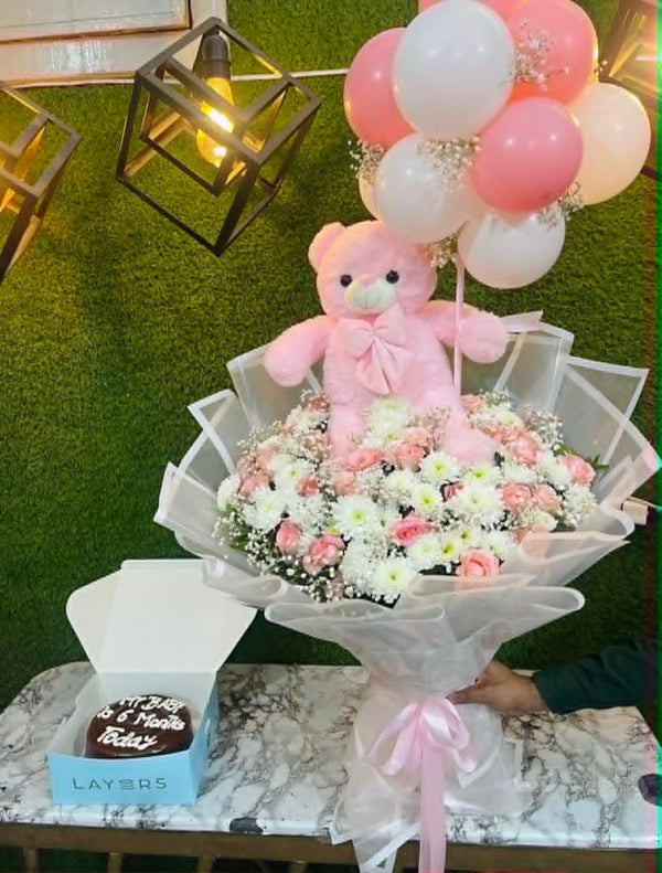 Cotton Cloud Love – Pink & White Bouquet with Teddy & Balloon Arch
