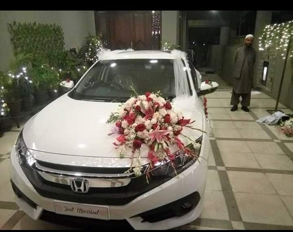 Honda CR-V Roof-Top Floral Bouquet