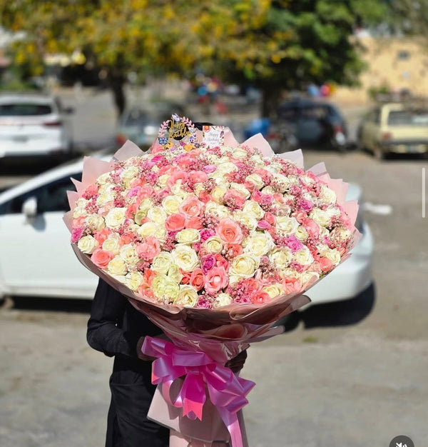 Elegant Pink Rose & Baby's Breath Bouquet