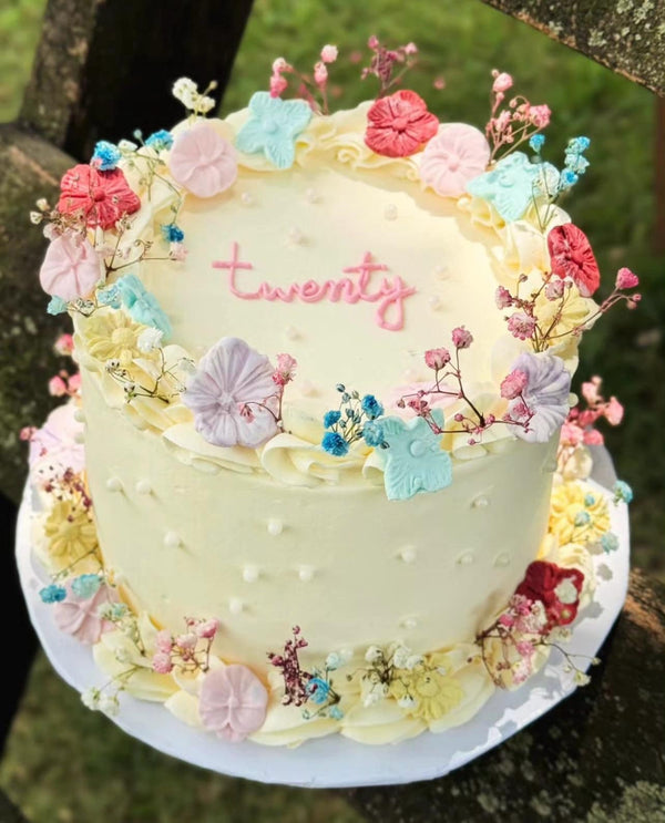 Creamy Velvet Customized Cake – Best Birthday Cake for Girls