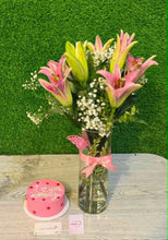 Blush Lily Love – Mother’s Day Combo with Pink Lilies Vase & “I Love You Mommy” Cake